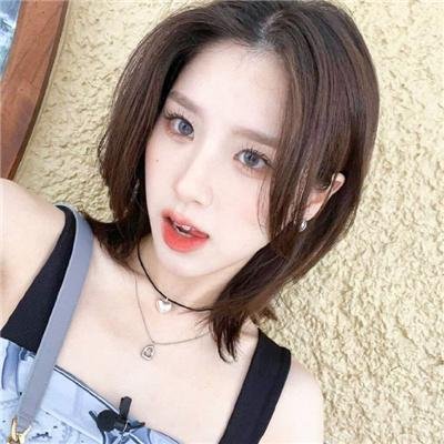 美女蛇岛求生 封面